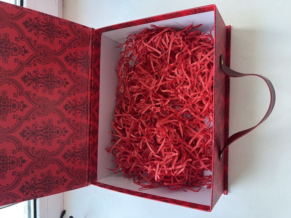 Подарочные коробки