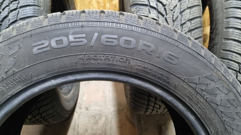 Nokian Wr Snowproof 205/60/16