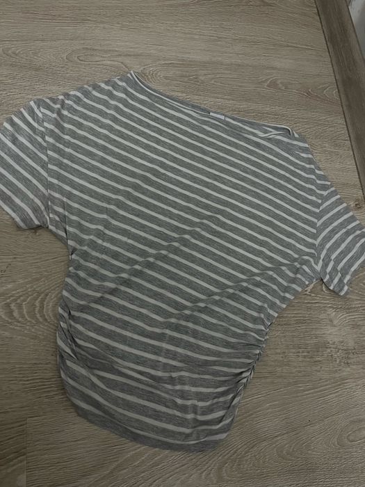 Футболка BERSHKA, состояние новой