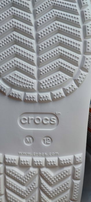 нови Crocs 46-47
