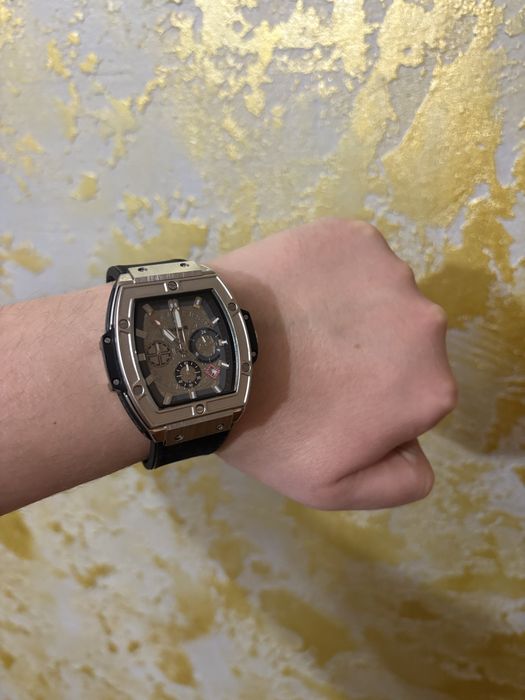 Наручные мужские часы