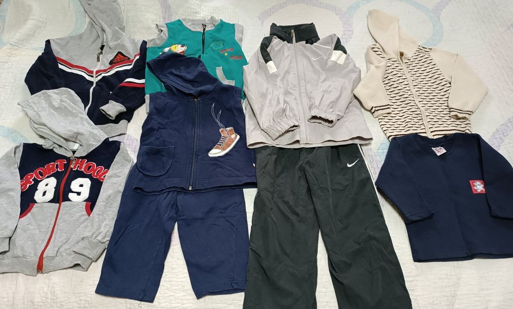 Продаю детские вещи