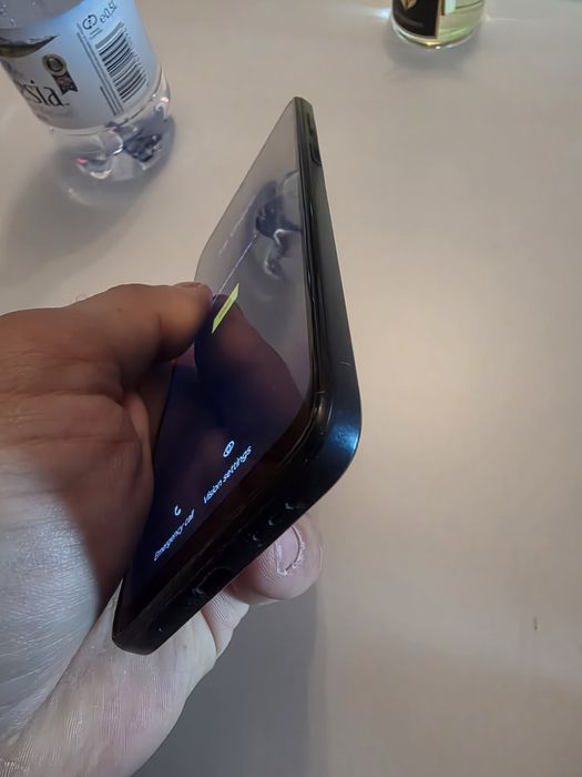 Motorola g42 neblocat pe retea, functional 100%