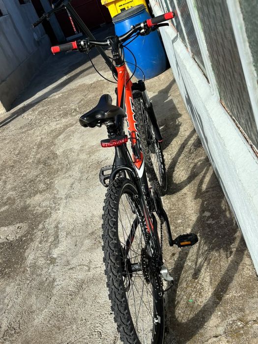 Vând bicicletă Giant xtc 1.5