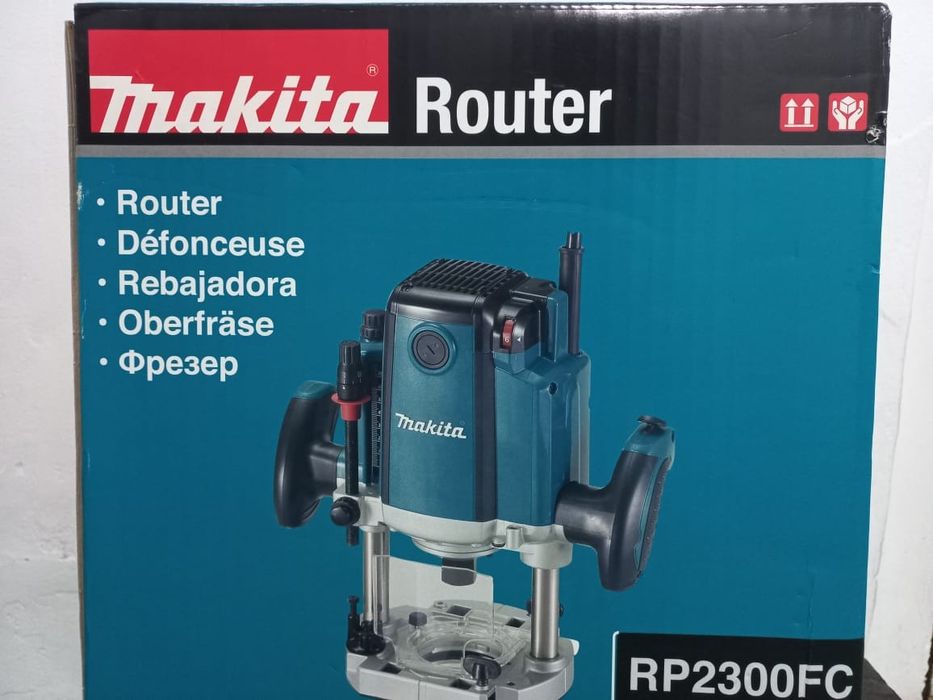 Фрезер Makita RP2300FC новый