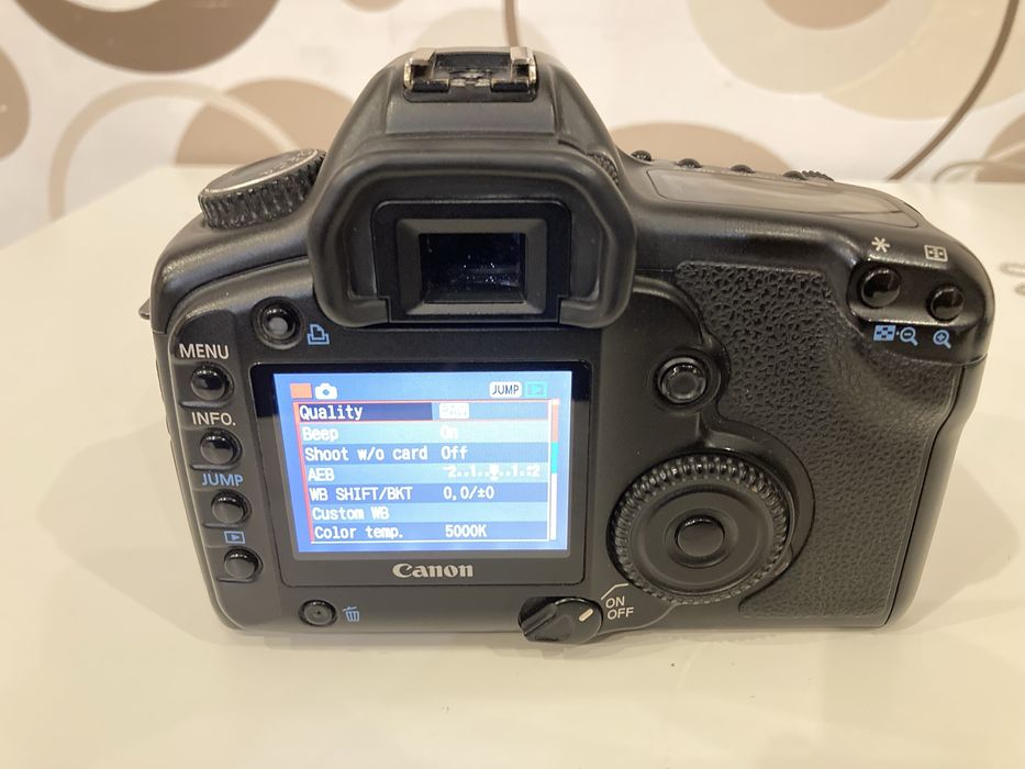 Canon 5D mark 1 classic full frame