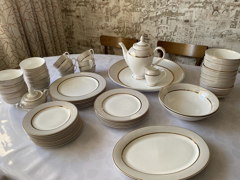 Продам посуду сервиз