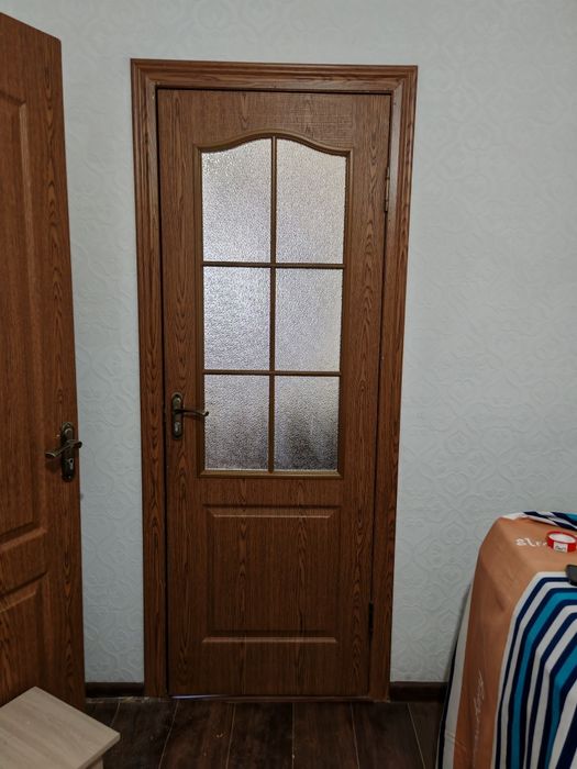 Меж комнатный двери