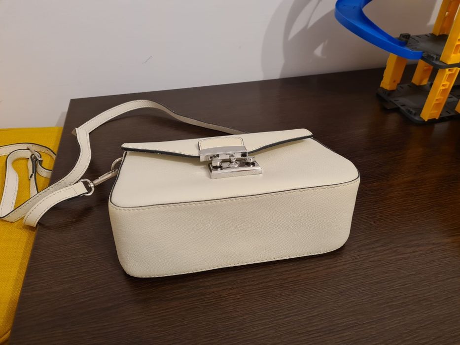 Geanta de piele alba crossbody
