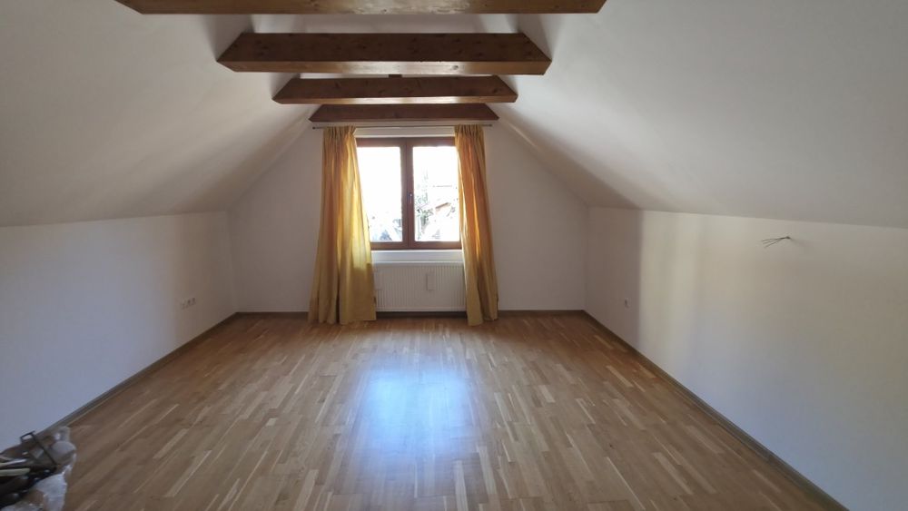 De vânzare casă strada Codrului