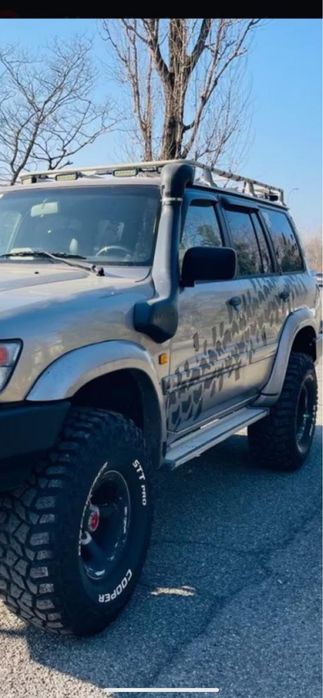 Nissan Patrol y61 modificat