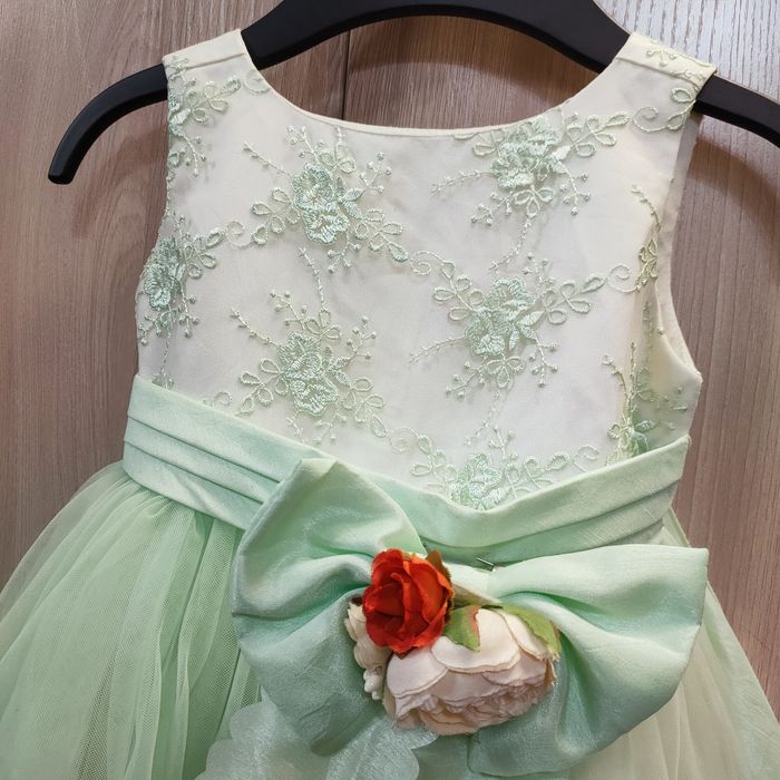 Платье на девочку