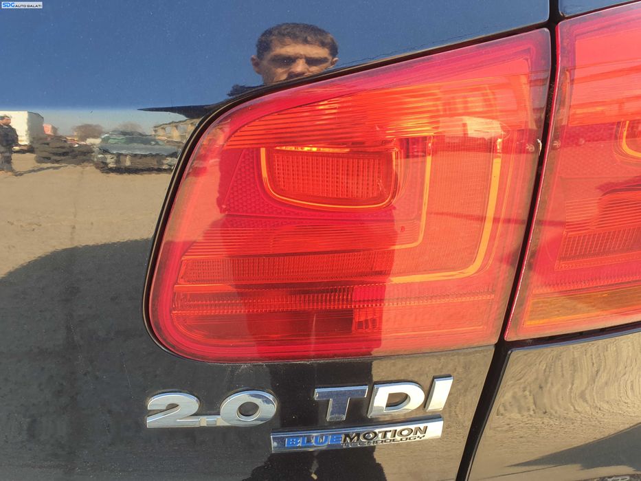 Tripla Stop Lampa Dreapta de pe Haion Hayon Portbagaj Volkswagen Tiguan FL Facelift 2011 - 2015 [K3830]