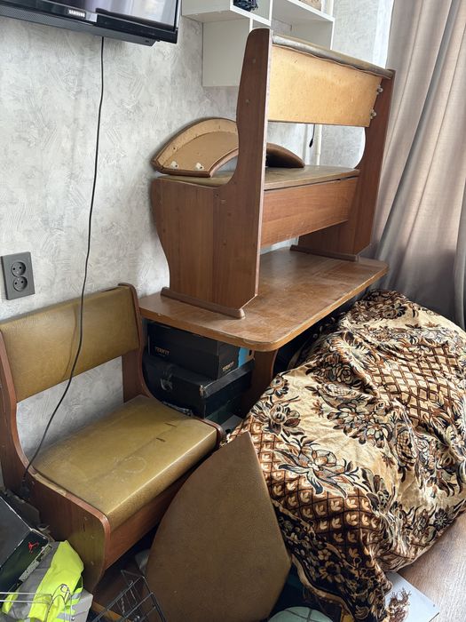 Угловая обеденная зона