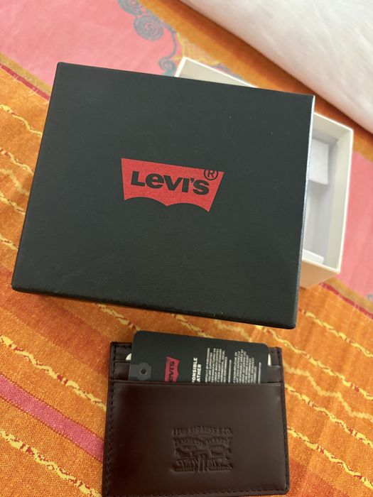Portcard din piele Levi’s