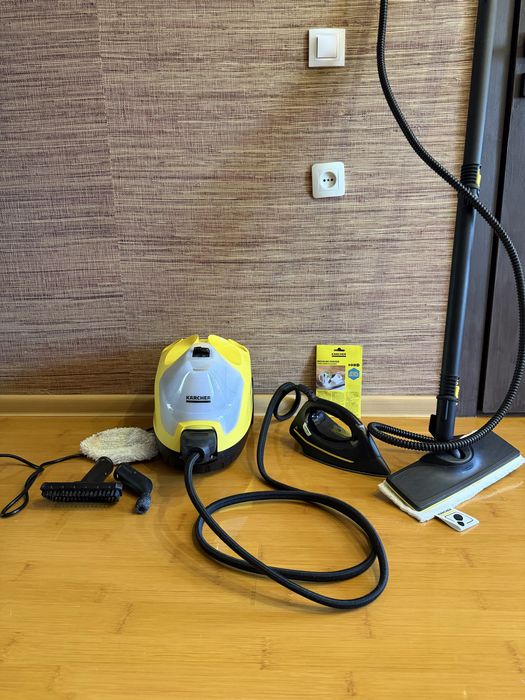 Срочно продаю Пароочиститель Kärcher SC 4 EasyFix