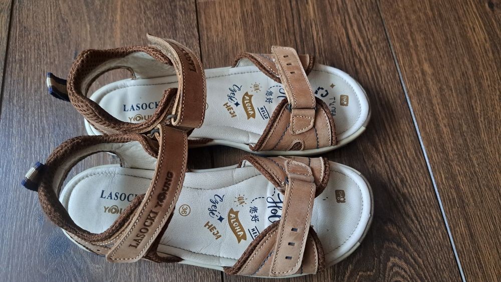 Детски сандали от естествена кожа