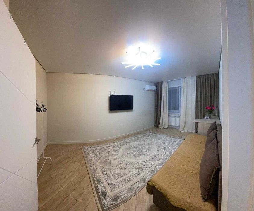 Продается 1 ком  2-база  площадь 50