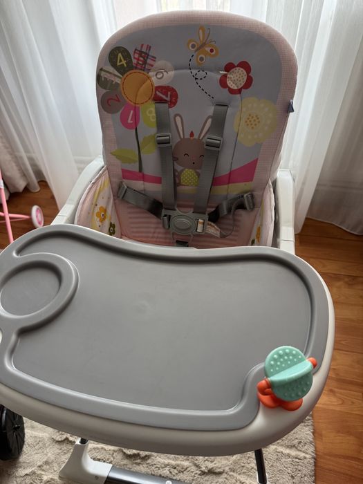 Scaun de masă bebeluși