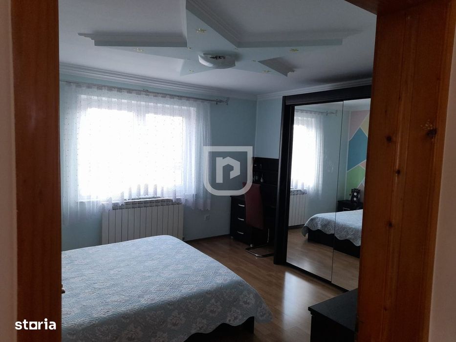 Casă 5 camere, 2.800 mp teren, Dărmănești – 13 km Suceava