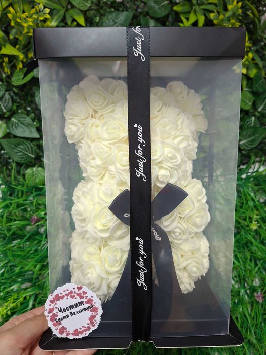 Подаръкфза 14ти Февруари изкуствени цветя от фоам