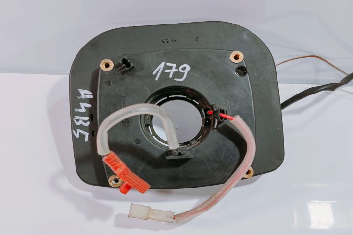 Spira Volan  4D0951543 Audi A6 A4/C4 seria