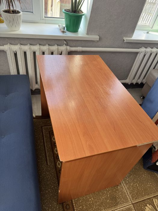 продам стол, срочно