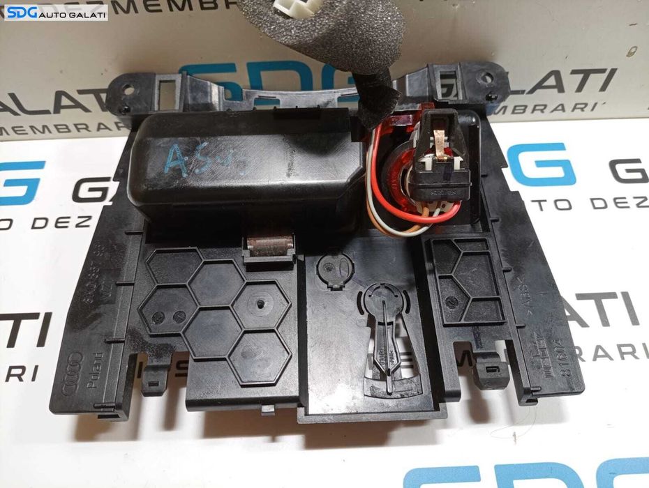 Scrumiera cu Bricheta Bord Audi A4 B8 2008 - 2016 Cod 8K0857951 8K0857965 [M6487]