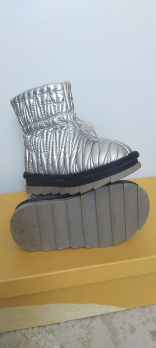 Продам зимние сапожки