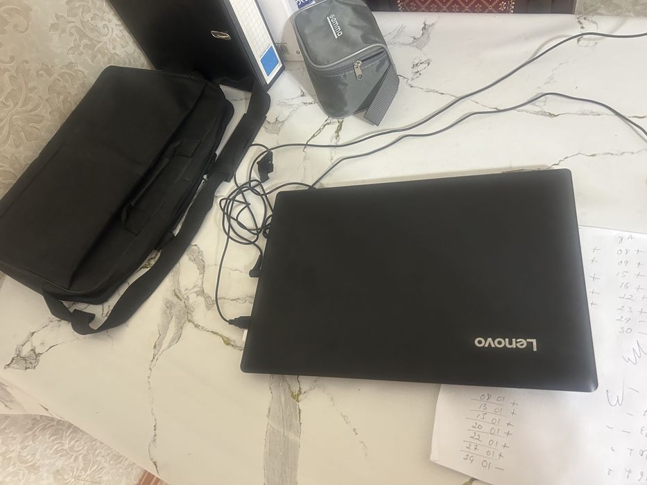 Ноутбук рабочий в отличном состояний