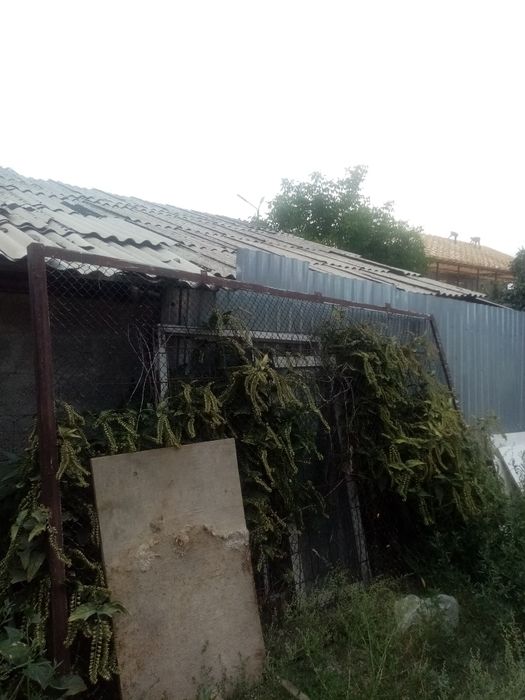 Продам сетку в уголках!