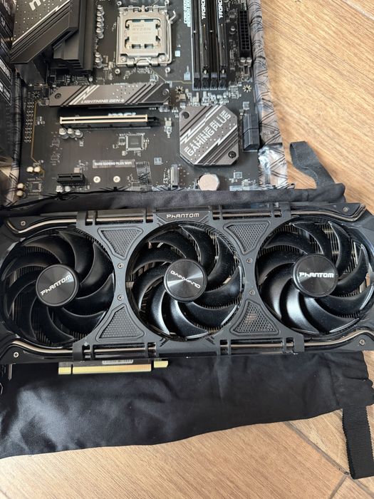 Kit PC Ryzen 7 7800x3D 32g ddr5 1Tb nvme RTX4070ti 16g  sursa 850w