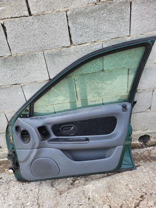 Предна дясна врата Renault Laguna 1