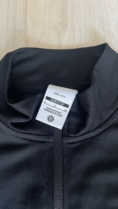 Спортен екип Nike