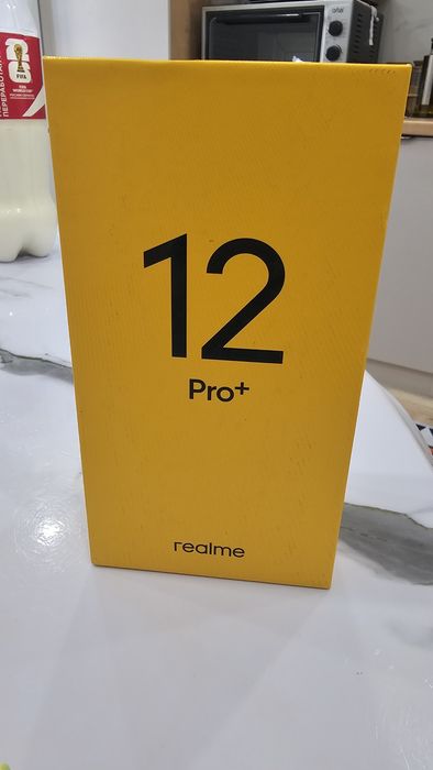 Продаю новый телефон realme 12 pro+