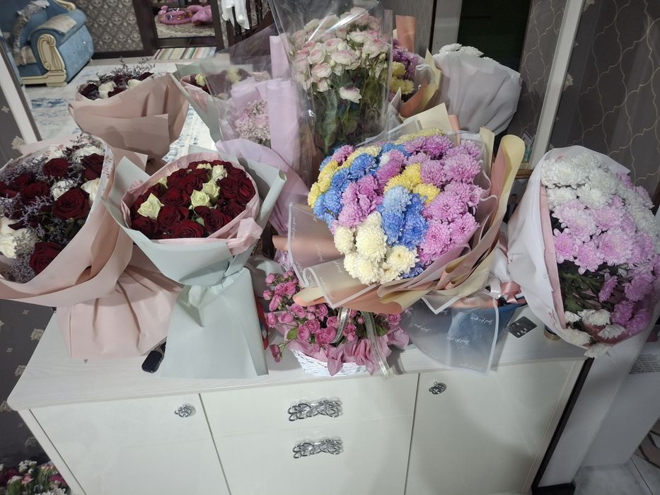 Продам сегодняшний букеты выбирайте