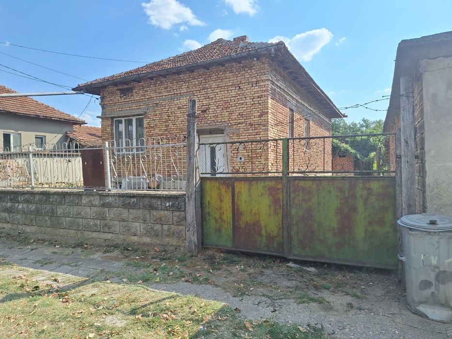 Продава се Къща в с. Ценово, Област Русе - 90 кв.м за 284 €/кв.м - Снимка #2