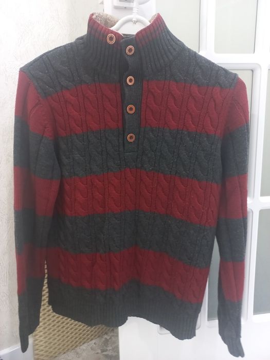 Продам свитеры!!