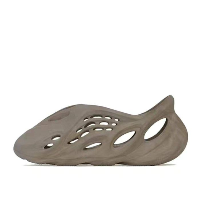 Супер Цена! Тапочки Adidas Yeezy  Foam Runner ! Люкс качество!