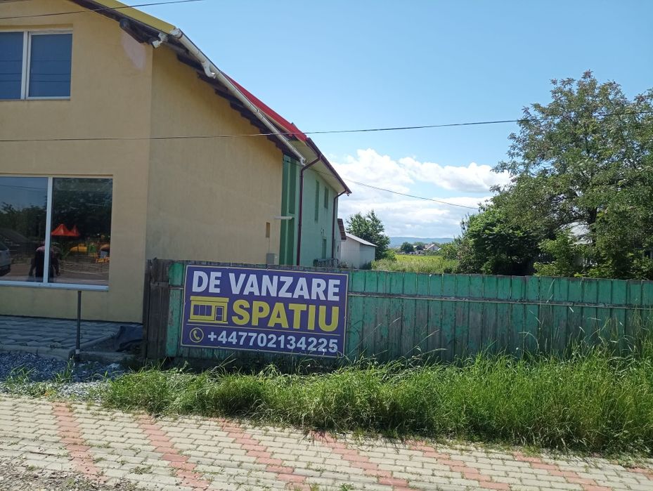 De vanzare spatiu