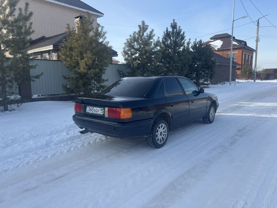 Ауди 100 с 4 в хорошем состоянии