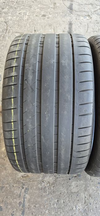 2 anvelope vara Michelin 325/30/21,dot 2021.Pretul este pe bucata.