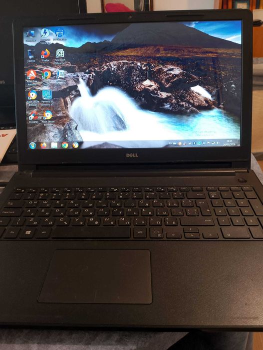 Лаптоп Dell Inspiron 15 Подходящ за офис и обучение