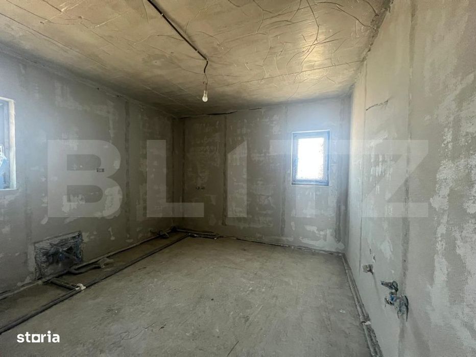 Casa la rosu, 233 mp, P+1, zona Valea Fetii