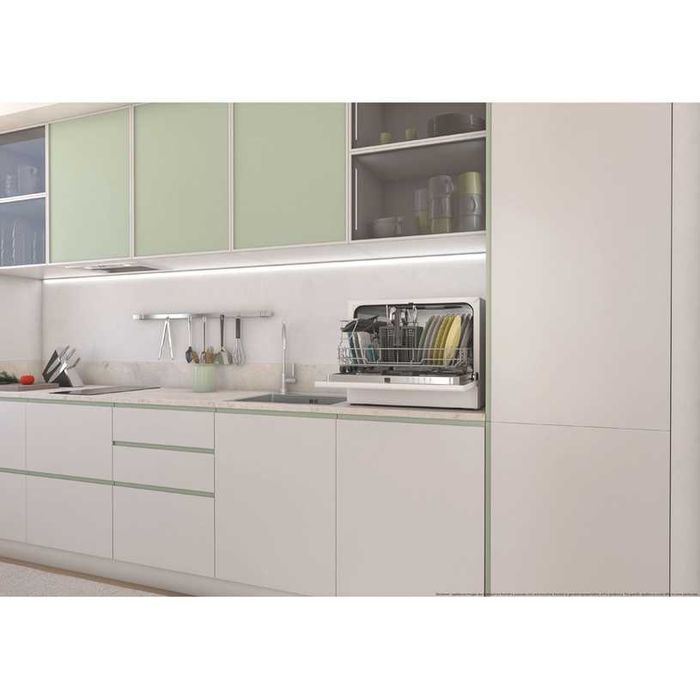 Нова малка съдомиялна кубче Candy Rapido CP 6E51LW