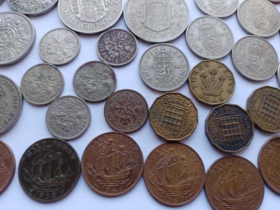 Lot 50 monede ani diferiti Anglia