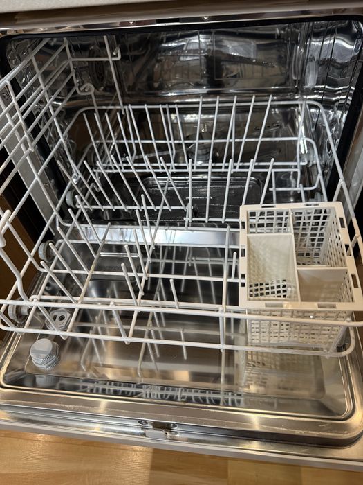 Съдомиална Midea WP5G