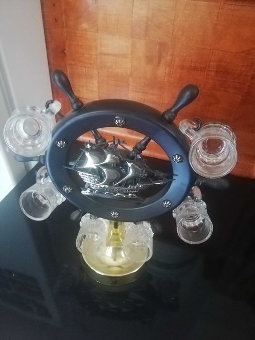 Чаши 6 бр. със стойка кораб