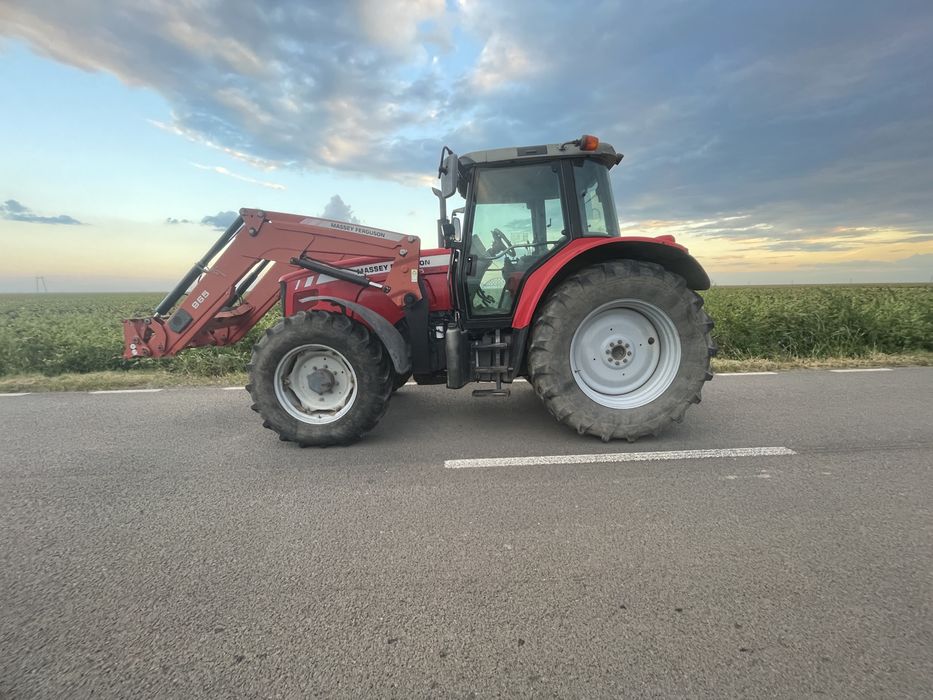 Massey Ferguson 5465