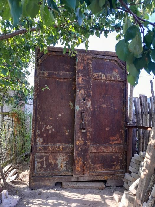 Продам контейнер 4 куб